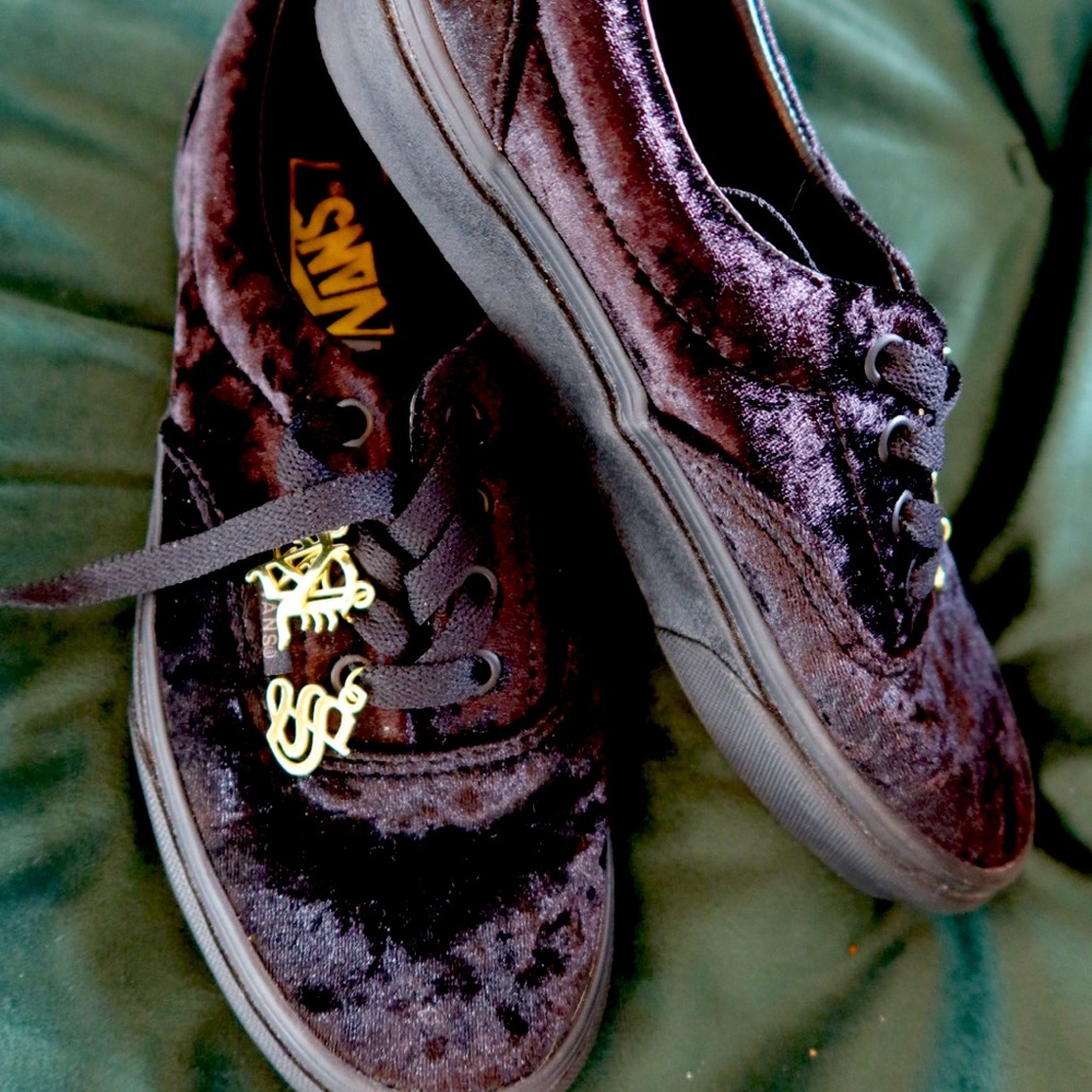Black velvet vans size 7
